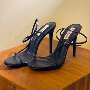 Steve Madden Strappy heel